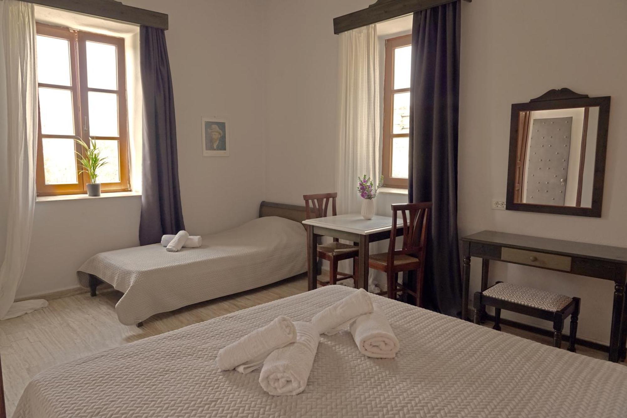 Polas Residencies Aparthotel Kalamáta Kamer foto